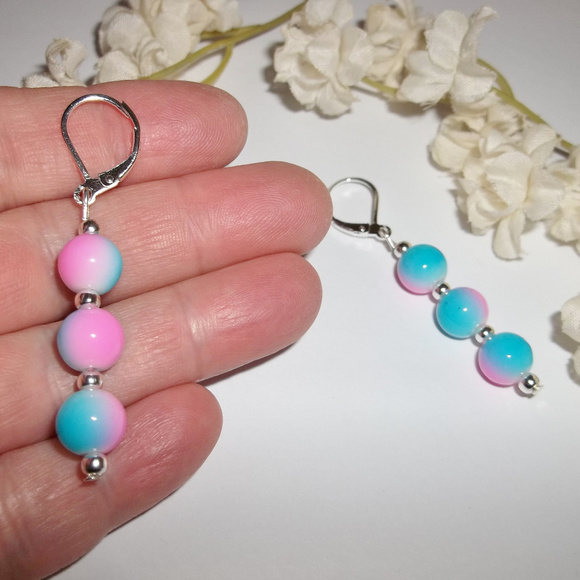 wvluckygirl Jewelry - Blue & Pink Earrings Ombre Design Funky Set 4529